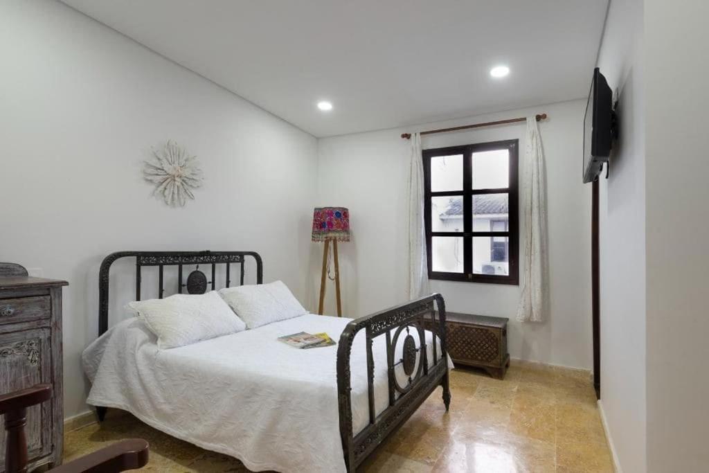 Charming Old Loft With Jacuzzi! Apartment *
