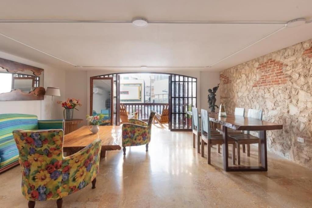 Charming Old Loft With Jacuzzi! * Cartagena